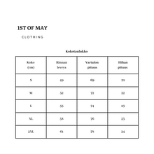 Lataa kuva Galleria-katseluun, T-Paita kukkakuviolla - useita värejä