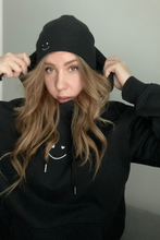 Lataa kuva Galleria-katseluun, Musta Happy pipo